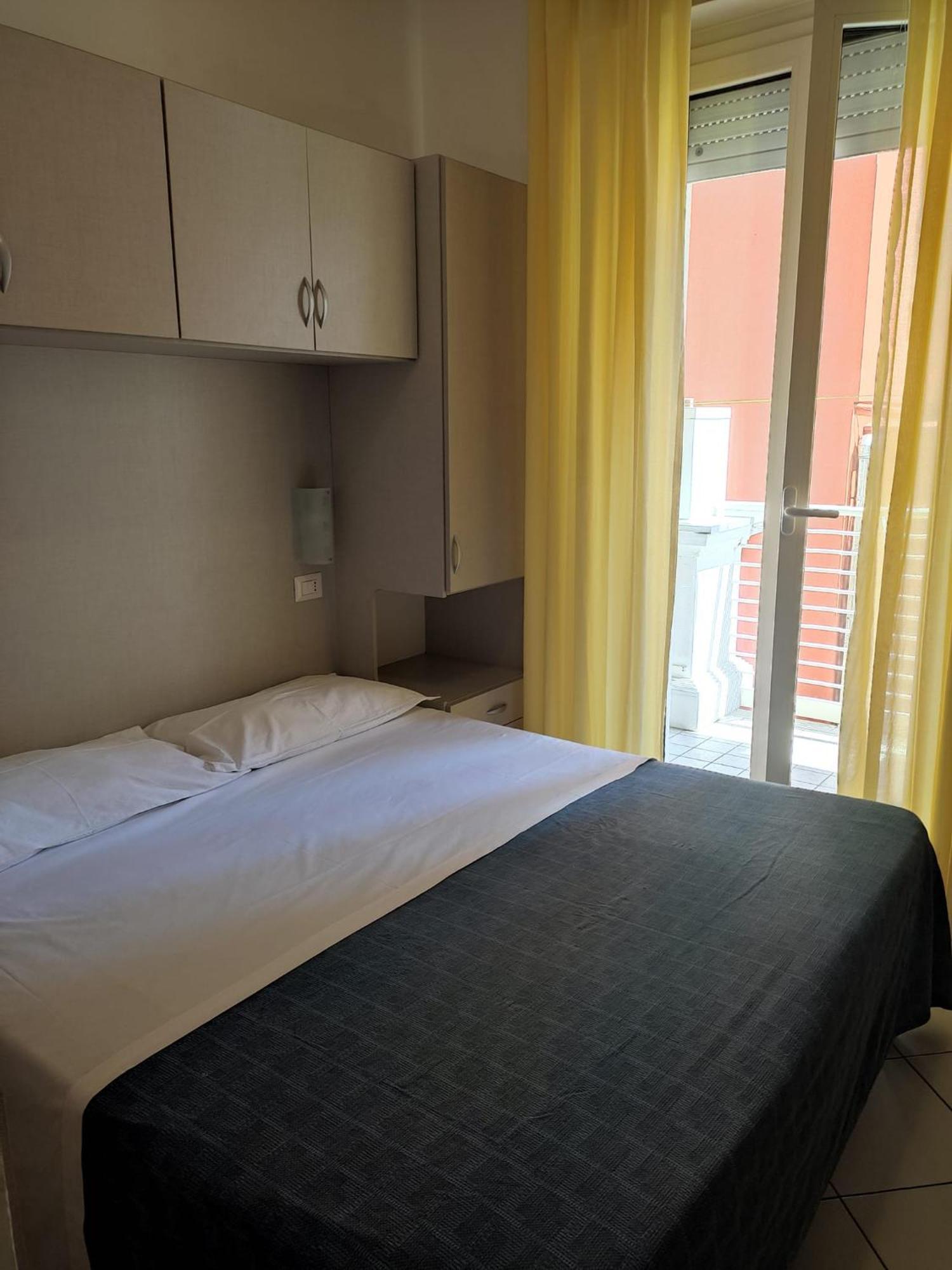 Hotel Sissi Rivazzurra Di Rimini Exterior foto