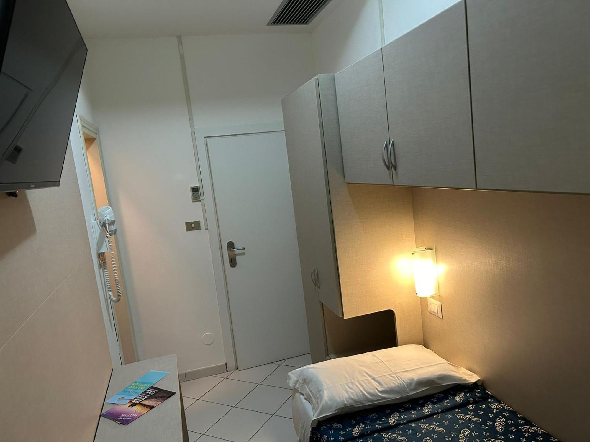 Hotel Sissi Rivazzurra Di Rimini Exterior foto